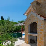 Primabella -makarska By Guide Willa *