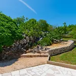 Primabella -makarska By Guide *