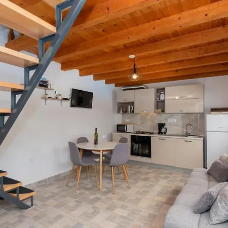 Primabella -makarska By Guide *