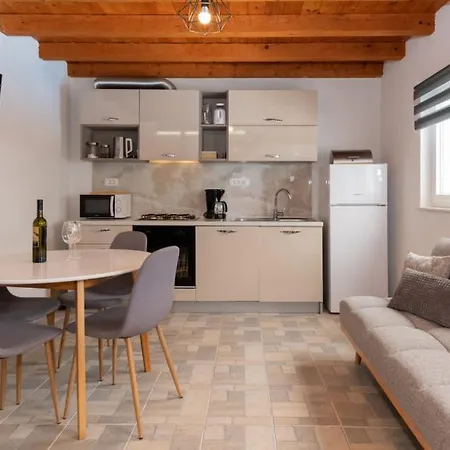 Primabella -makarska By Guide 빌라